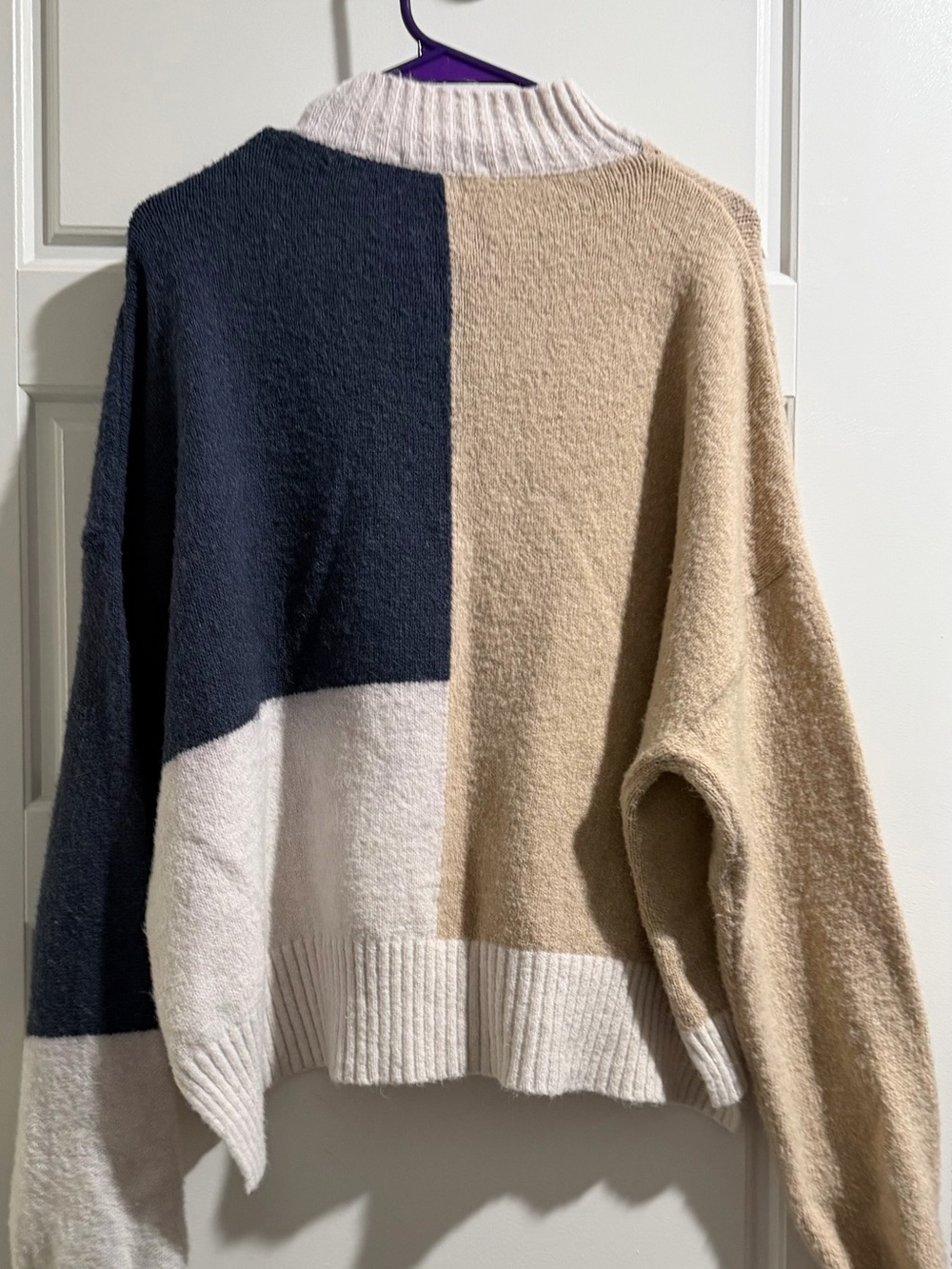 Colorblock Turtleneck Sweater in Beige, Navy & Cream